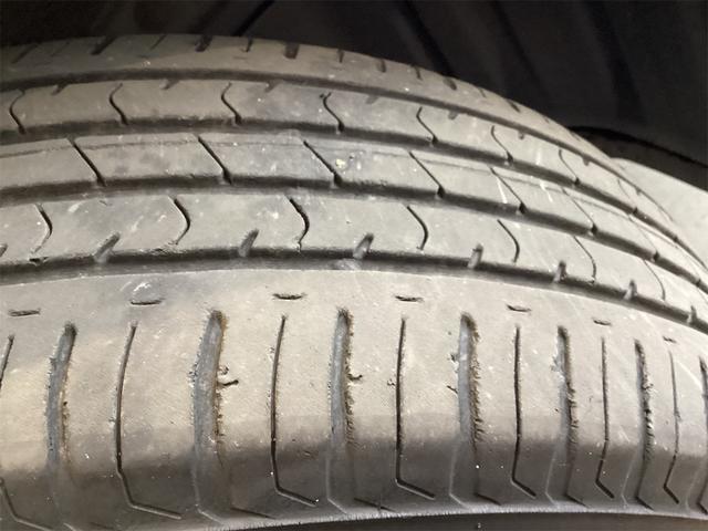 トヨタ プリウス 33枚目