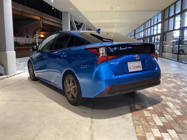 トヨタ プリウス 7枚目