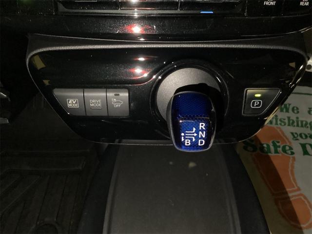 トヨタ プリウス 16枚目