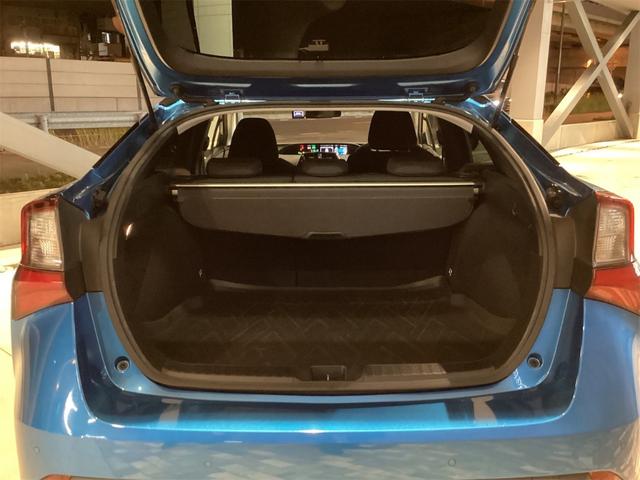 トヨタ プリウス 22枚目