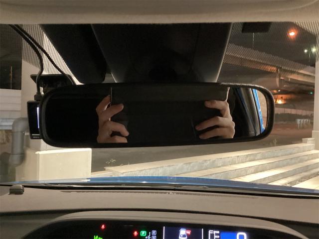 トヨタ プリウス 35枚目