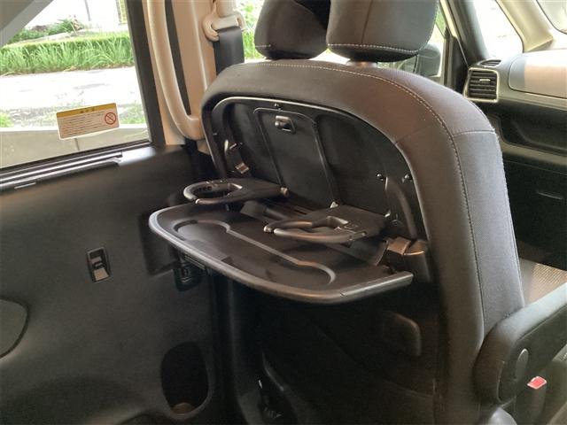 日産 セレナ 48枚目