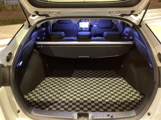 トヨタ プリウス 25枚目