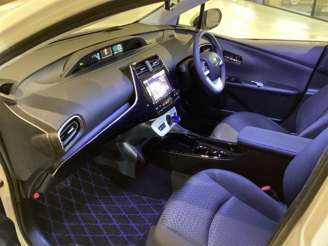 トヨタ プリウス 31枚目