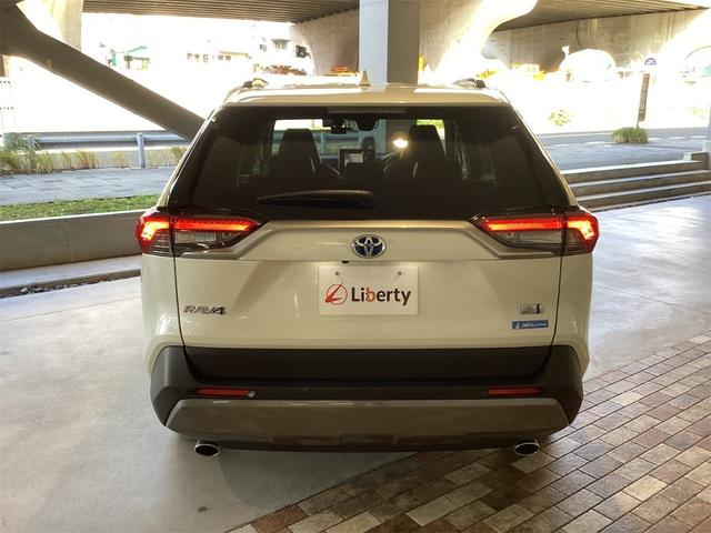 トヨタ ＲＡＶ４ 6枚目