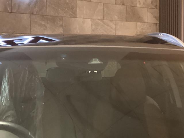 ヴェゼル ハイブリッドＺ・ホンダセンシング　ＥＴＣ　バックカメラ　オートクルーズコントロール　レーンアシスト　衝突被害軽減システム　ナビ　ＴＶ　オートライト　ＬＥＤヘッドランプ　アルミホイール　スマートキー　電動格納ミラー　シートヒーター　ＡＴ（30枚目）