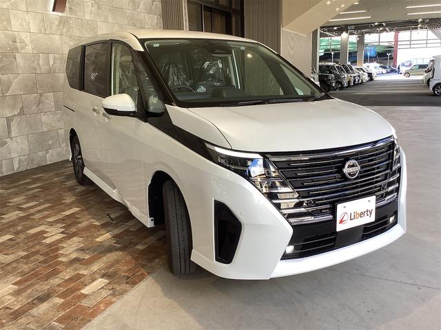 日産 セレナ 3枚目