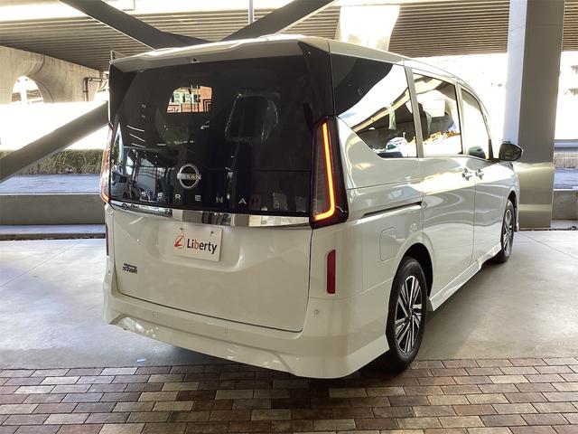 日産 セレナ 5枚目