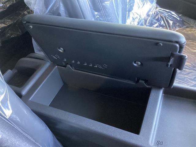 日産 セレナ 41枚目