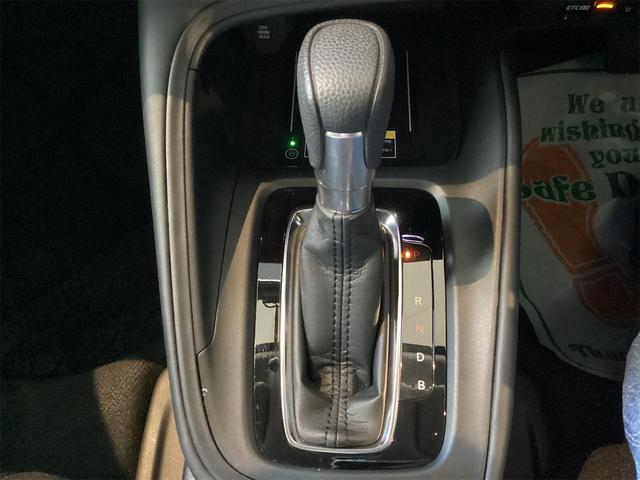 ヴェゼル e:HEV X ドライブレコーダー バックカメラ クリアランスソナー オートクルーズコントロール レーンアシスト 衝突被害軽減システム ナビ TV オートライト LEDヘッドランプ アルミホイール スマートキー(14枚目)