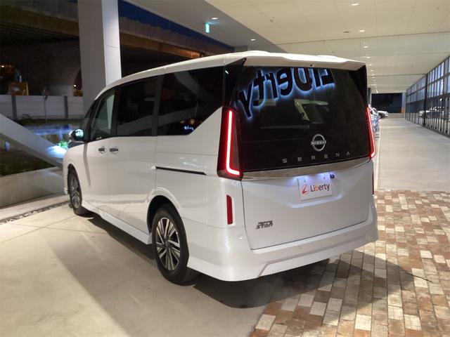 日産 セレナ 7枚目