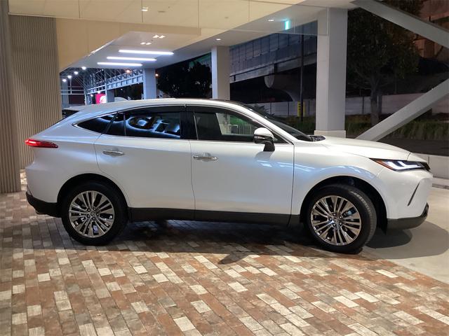 トヨタ ハリアーハイブリッド 4枚目