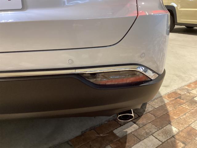 トヨタ ハリアーハイブリッド 32枚目