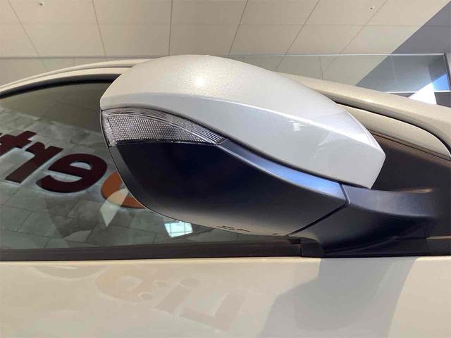 ヤリス X ドライブレコーダー ETC バックカメラ ナビ 衝突被害軽減システム オートマチックハイビーム オートライト スマートキー 電動格納ミラー CVT 盗難防止システム 衝突安全ボディ ABS ESC(22枚目)