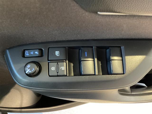 ヤリスクロス Z ETC バックカメラ クリアランスソナー オートクルーズコントロール レーンアシスト 衝突被害軽減システム ナビ オートマチックハイビーム LEDヘッドランプ アルミホイール スマートキー(18枚目)