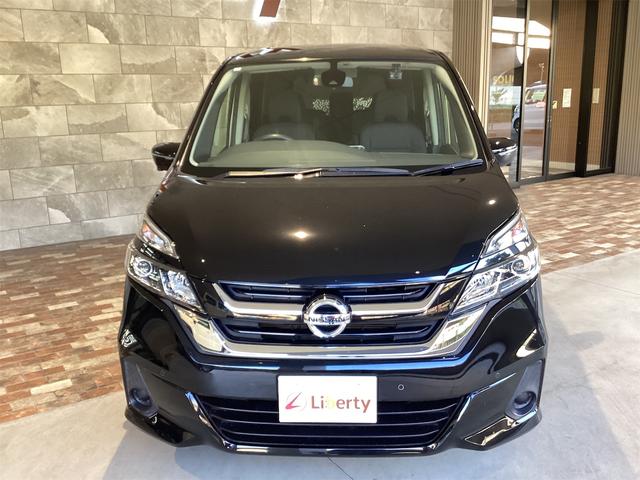 日産 セレナ 2枚目