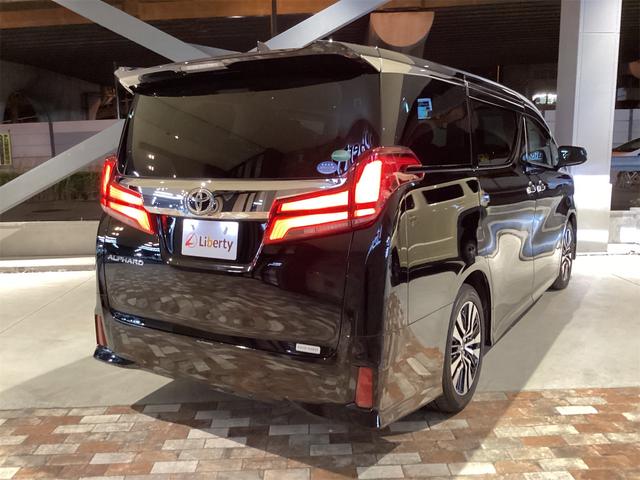 トヨタ アルファード 5枚目