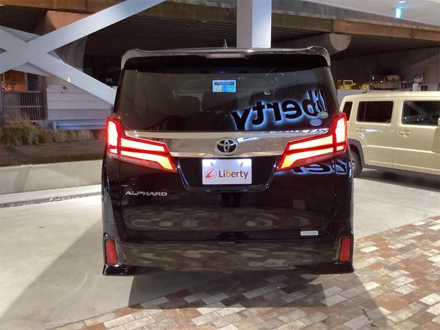 トヨタ アルファード 6枚目