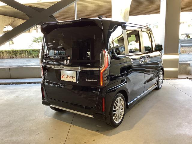 ホンダ N-BOXカスタム 5枚目