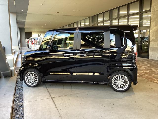 ホンダ N-BOXカスタム 8枚目