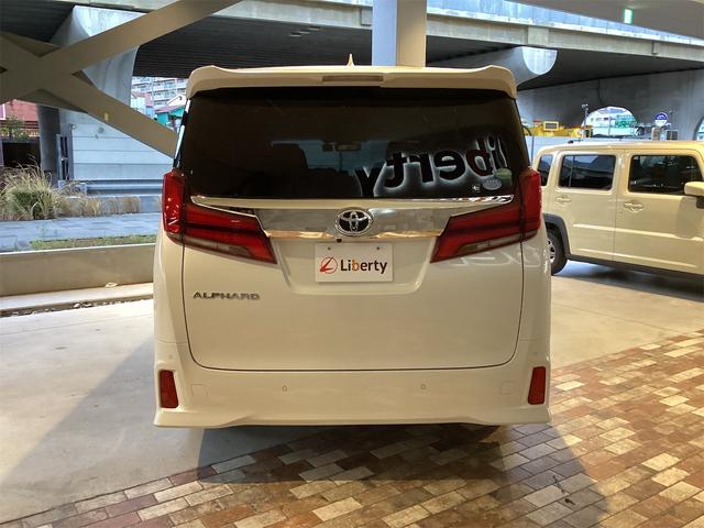 トヨタ アルファード 6枚目