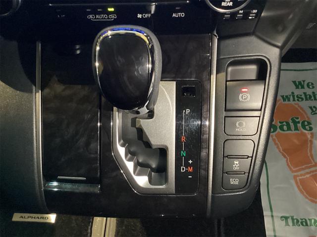 トヨタ アルファード 16枚目