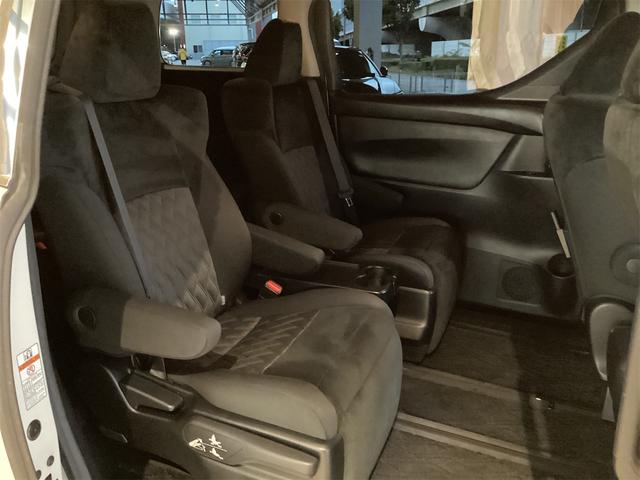 トヨタ アルファード 36枚目