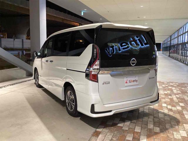 日産 セレナ 7枚目