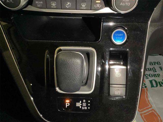 日産 セレナ 17枚目