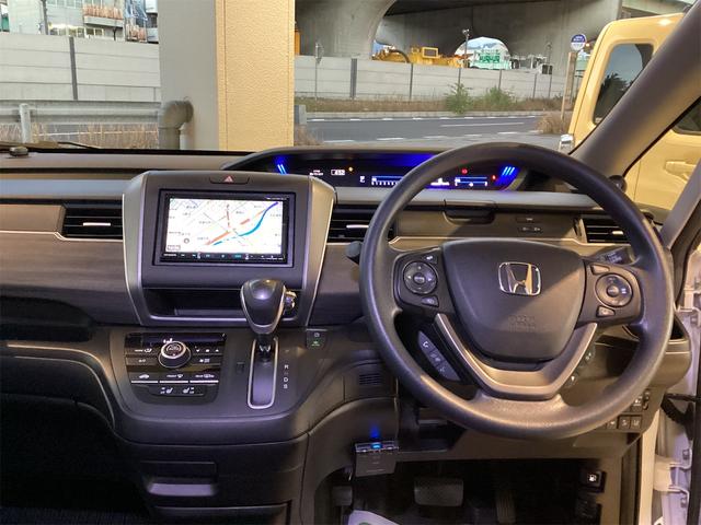 フリード Gブラックスタイル ETC バックカメラ ナビ TV クリアランスソナー オートクルーズコントロール レーンアシスト 衝突被害軽減システム 両側電動スライドドア オートライト LEDヘッドランプ(5枚目)