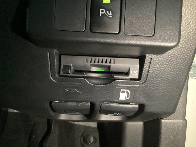 タンク カスタムＧ　ドライブレコーダー　ＥＴＣ　バックカメラ　ナビ　ＴＶ　両側電動スライドドア　クリアランスソナー　オートクルーズコントロール　衝突被害軽減システム　アルミホイール　オートマチックハイビーム（17枚目）