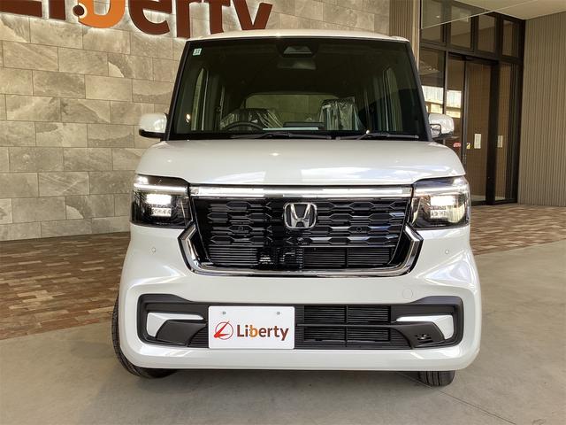 Ｎ－ＢＯＸカスタム ベースグレード　バックカメラ　両側スライド・片側電動　クリアランスソナー　オートクルーズコントロール　レーンアシスト　オートライト　スマートキー　アイドリングストップ　電動格納ミラー　シートヒーター　ベンチシート（2枚目）