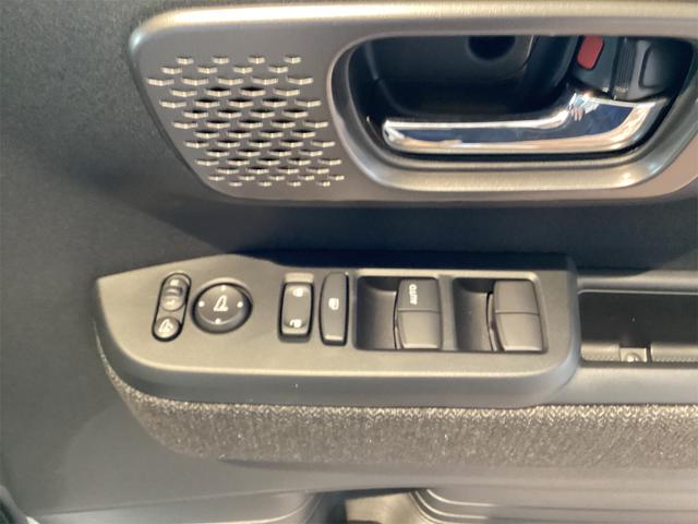 Ｎ－ＢＯＸカスタム ベースグレード　バックカメラ　両側スライド・片側電動　クリアランスソナー　オートクルーズコントロール　レーンアシスト　オートライト　スマートキー　アイドリングストップ　電動格納ミラー　シートヒーター　ベンチシート（38枚目）