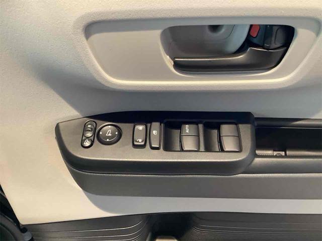 Ｎ－ＢＯＸ ベースグレード　バックカメラ　両側スライド・片側電動　クリアランスソナー　オートクルーズコントロール　レーンアシスト　オートライト　スマートキー　アイドリングストップ　電動格納ミラー　シートヒーター　ＣＶＴ　ＥＳＣ（18枚目）