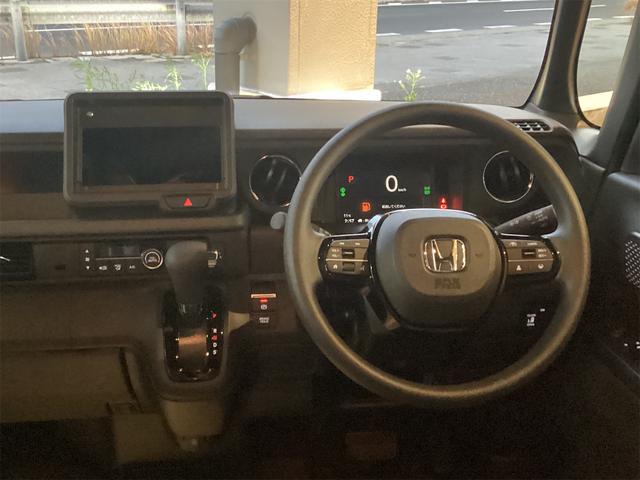 Ｎ－ＢＯＸカスタム ベースグレード　バックカメラ　両側スライド・片側電動　クリアランスソナー　レーンアシスト　オートライト　アイドリングストップ　電動格納ミラー　シートヒーター　ベンチシート　ＣＶＴ　ＥＳＣ　アルミホイール　エアコン（9枚目）