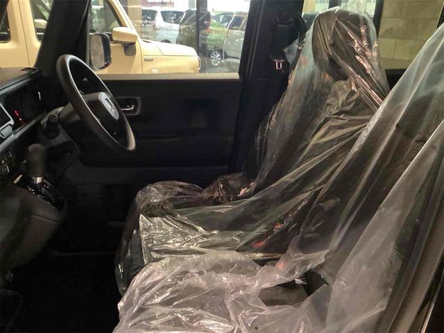 Ｎ－ＢＯＸカスタム ベースグレード　バックカメラ　両側スライド・片側電動　クリアランスソナー　レーンアシスト　オートライト　アイドリングストップ　電動格納ミラー　シートヒーター　ベンチシート　ＣＶＴ　チップアップシート　アルミホイール（34枚目）