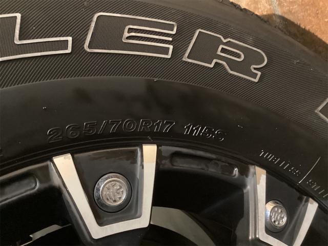 ＦＪクルーザー カラーパッケージ　４ＷＤ　バックカメラ　クリアランスソナー　オートクルーズコントロール　ナビ　ＴＶ　アルミホイール　キーレスエントリー　ＡＴ　盗難防止システム　衝突安全ボディ　ＣＤ　ＵＳＢ　Ｂｌｕｅｔｏｏｔｈ　ＡＢＳ（25枚目）