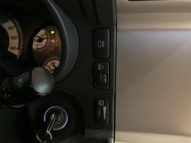 ＦＪクルーザー カラーパッケージ　４ＷＤ　バックカメラ　クリアランスソナー　オートクルーズコントロール　ナビ　ＴＶ　アルミホイール　キーレスエントリー　ＡＴ　盗難防止システム　衝突安全ボディ　ＣＤ　ＵＳＢ　Ｂｌｕｅｔｏｏｔｈ　ＡＢＳ（31枚目）