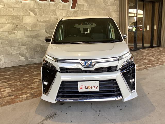 ヴォクシー ハイブリッドＺＳ　煌　ＥＴＣ　バックカメラ　ナビ　ＴＶ　オートクルーズコントロール　レーンアシスト　衝突被害軽減システム　両側電動スライドドア　オートマチックハイビーム　オートライト　ＬＥＤヘッドランプ（15枚目）