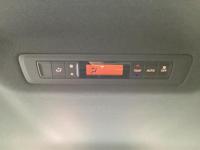 ヴォクシー ハイブリッドＺＳ　煌　ＥＴＣ　バックカメラ　ナビ　ＴＶ　オートクルーズコントロール　レーンアシスト　衝突被害軽減システム　両側電動スライドドア　オートマチックハイビーム　オートライト　ＬＥＤヘッドランプ（40枚目）