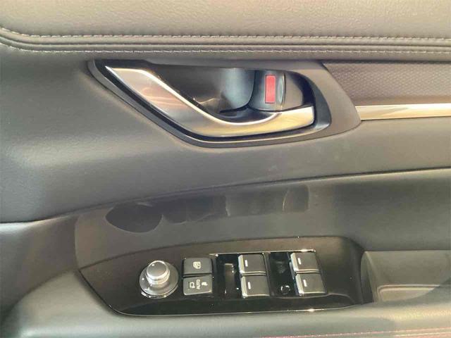 ＣＸ－５ ＸＤ　ブラックトーンエディション　ドライブレコーダー　全周囲カメラ　クリアランスソナー　オートクルーズコントロール　レーンアシスト　パワーシート　衝突被害軽減システム　ナビ　ＴＶ　オートライト　ＬＥＤヘッドランプ　電動リアゲート（18枚目）