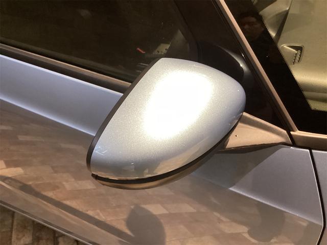 フィット ベーシック　クリアランスソナー　オートクルーズコントロール　衝突被害軽減システム　オートライト　スマートキー　アイドリングストップ　電動格納ミラー　ＣＶＴ　盗難防止システム　衝突安全ボディ　ＡＢＳ　ＥＳＣ　ＣＤ（28枚目）