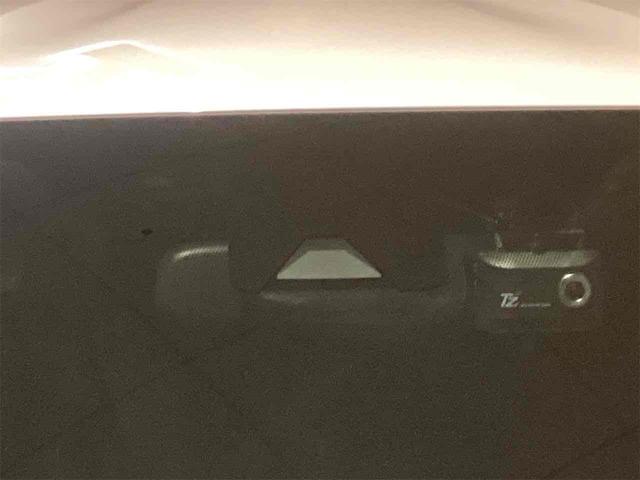 ヤリスクロス ＧＲスポーツ　ドライブレコーダー　ＥＴＣ　全周囲カメラ　オートクルーズコントロール　レーンアシスト　衝突被害軽減システム　ナビ　オートマチックハイビーム　オートライト　ＬＥＤヘッドランプ　アルミホイール（14枚目）