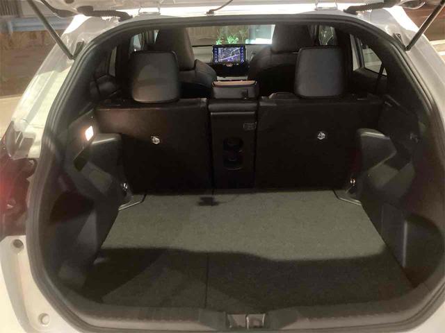 ヤリスクロス ＧＲスポーツ　ドライブレコーダー　ＥＴＣ　全周囲カメラ　オートクルーズコントロール　レーンアシスト　衝突被害軽減システム　ナビ　オートマチックハイビーム　オートライト　ＬＥＤヘッドランプ　アルミホイール（35枚目）