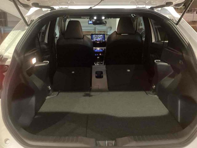 ヤリスクロス ＧＲスポーツ　ドライブレコーダー　ＥＴＣ　全周囲カメラ　オートクルーズコントロール　レーンアシスト　衝突被害軽減システム　ナビ　オートマチックハイビーム　オートライト　ＬＥＤヘッドランプ　アルミホイール（36枚目）