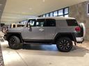 ＦＪクルーザー カラーパッケージ　４ＷＤ　バックカメラ　クリアランスソナー　オートクルーズコントロール　ナビ　ＴＶ　アルミホイール　キーレスエントリー　ＡＴ　盗難防止システム　衝突安全ボディ　ＣＤ　ＵＳＢ　Ｂｌｕｅｔｏｏｔｈ　ＡＢＳ（8枚目）
