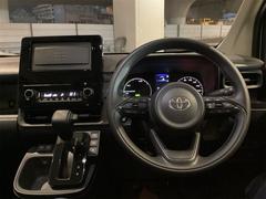 車を運転する際には運転席の存在は欠かせません。なのでしっかりとチェックしたいポイントですね。 4
