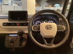 運転者にとっては日々使用することとなる運転席です。運転席が快適だと運転に集中することができますね。 4