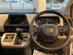 車を運転する際には運転席の存在は欠かせません。なのでしっかりとチェックしたいポイントですね。 4