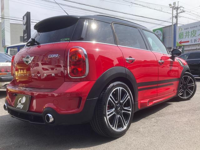 ＭＩＮＩ クーパーＳ　クロスオーバー　ＪＣＷ仕様　ＪＣＷ１８ｉｎＡＷ　ビルシュタイン車高調　革調シートカバー　ミラー型バックカメラ　ＥＴＣ　前後ドラレコ　社外ナビ（3枚目）